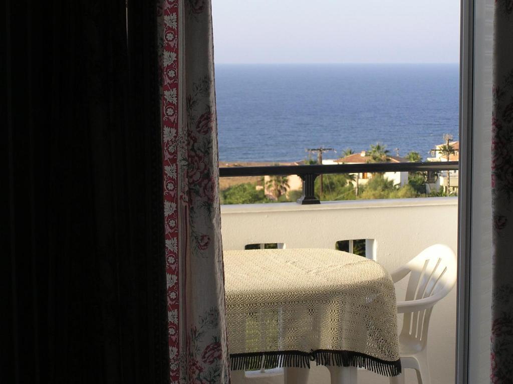 Knossos Aparthotel Panormos  Luaran gambar
