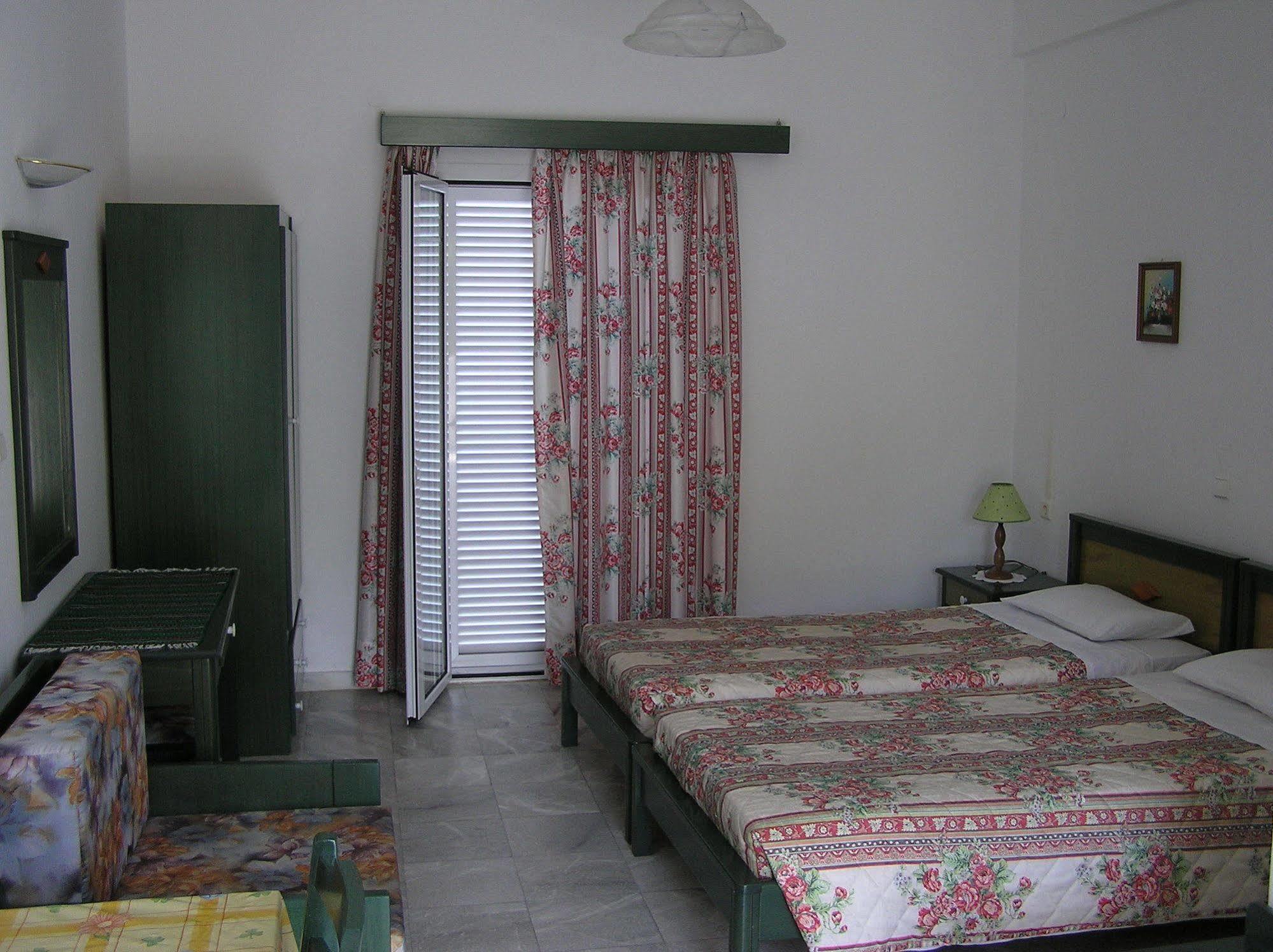 Knossos Aparthotel Panormos  Luaran gambar